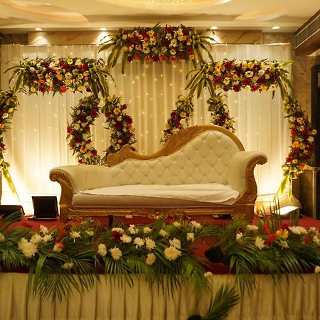 Hotel Silver Pearl Alīgarh Esterno foto